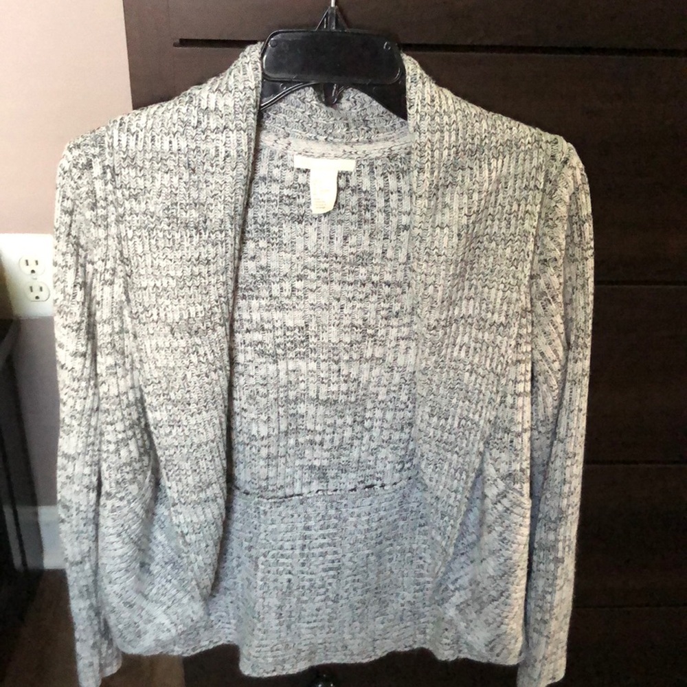 H&M grey cardigan, very warm and in great condition